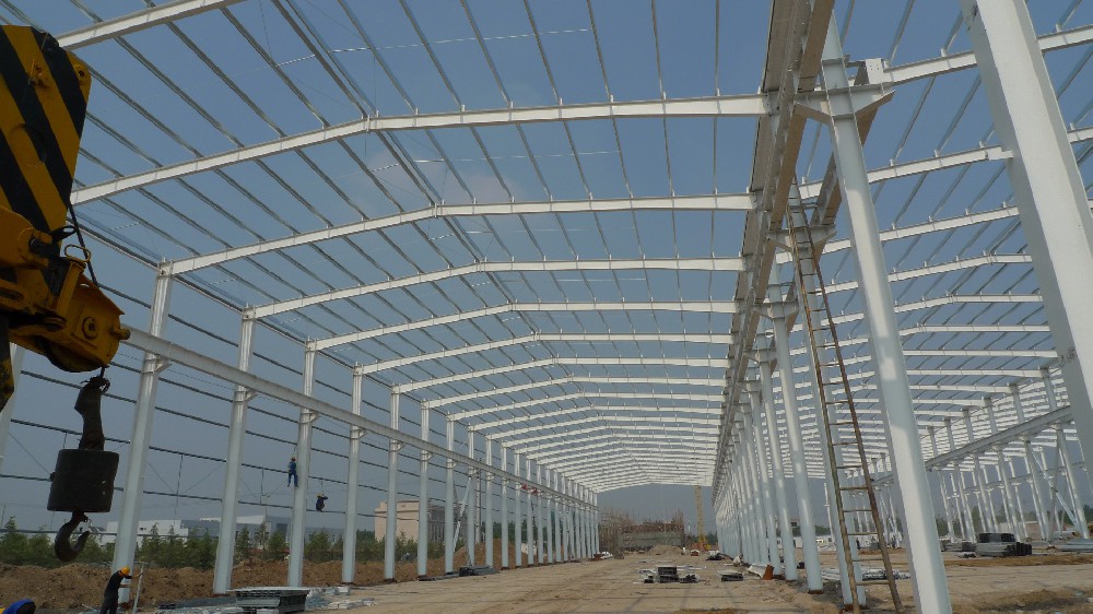 刷新钢结构新选择：醇酸调和漆的卓越表现