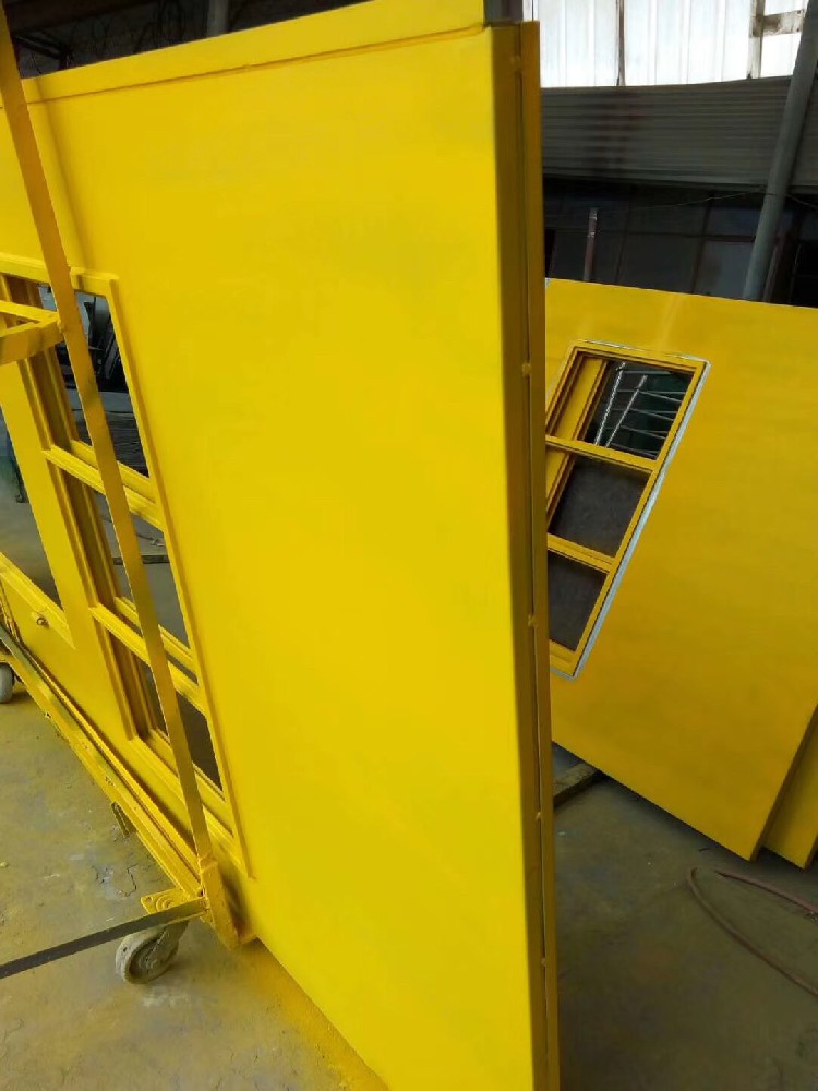 刷新保护新选择：醇酸防锈漆，让金属焕发新生