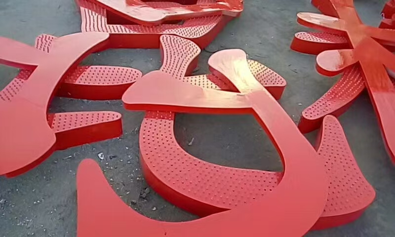 广告牌守护神：冰球突破app下载醇酸防锈漆打造持久亮丽展示