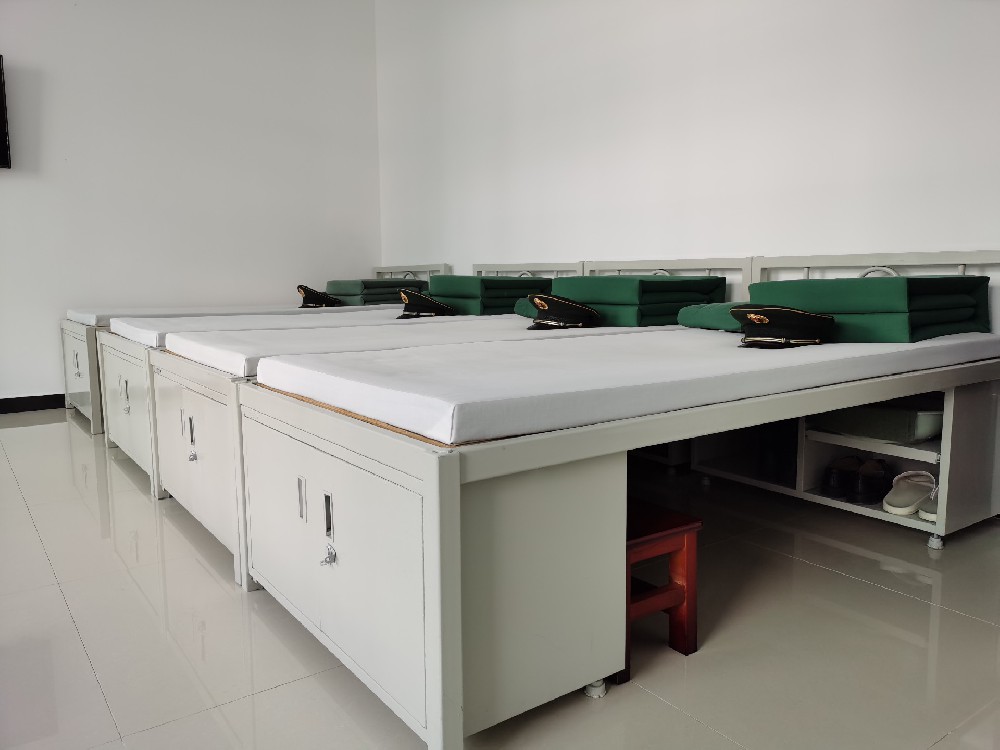 医院环境新守护：冰球突破app下载醇酸清漆打造安全洁净空间