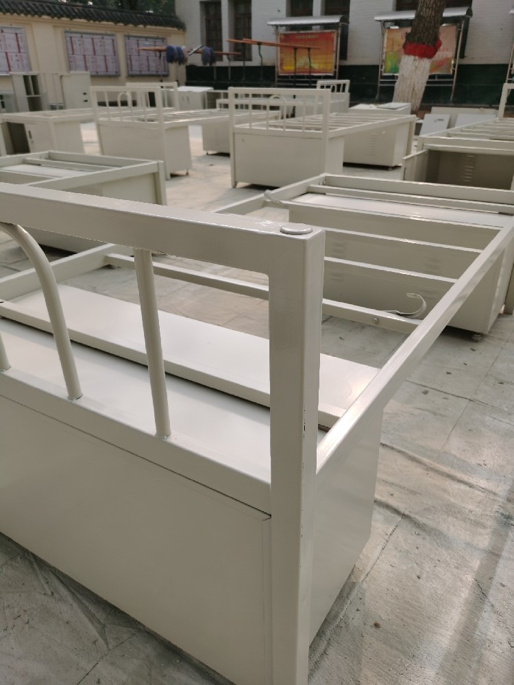 幼儿园环境新升级，选择高品质醇酸漆打造安全乐园