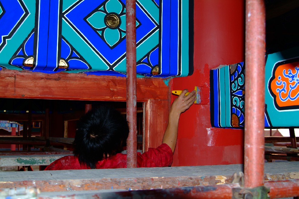 守护历史印记，冰球突破app下载醇酸底漆助力文化遗产焕新颜