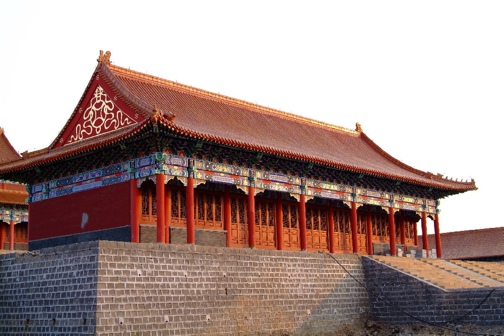 筑就坚固防线，守护美好家园 —— 探索冰球突破app下载醇酸磁漆在建筑外墙维护中的卓越表现