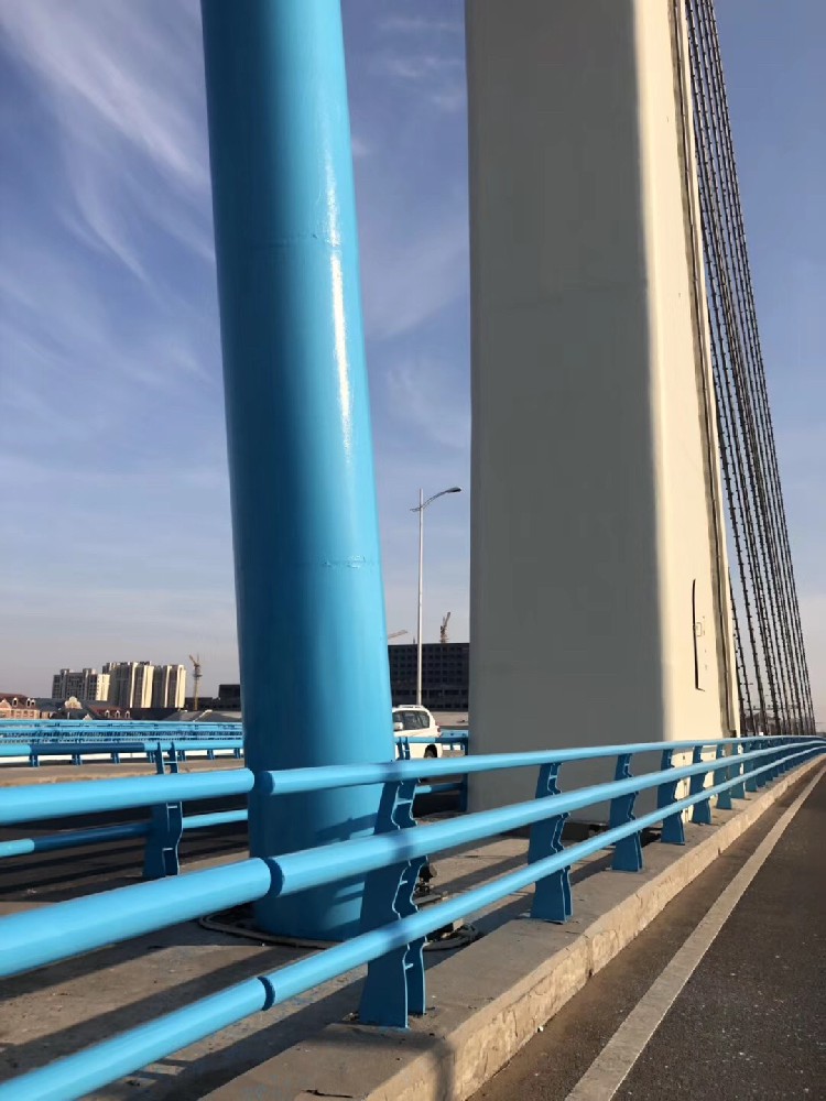 守护桥梁安全，冰球突破app下载醇酸防锈磁漆展现卓越维护效能