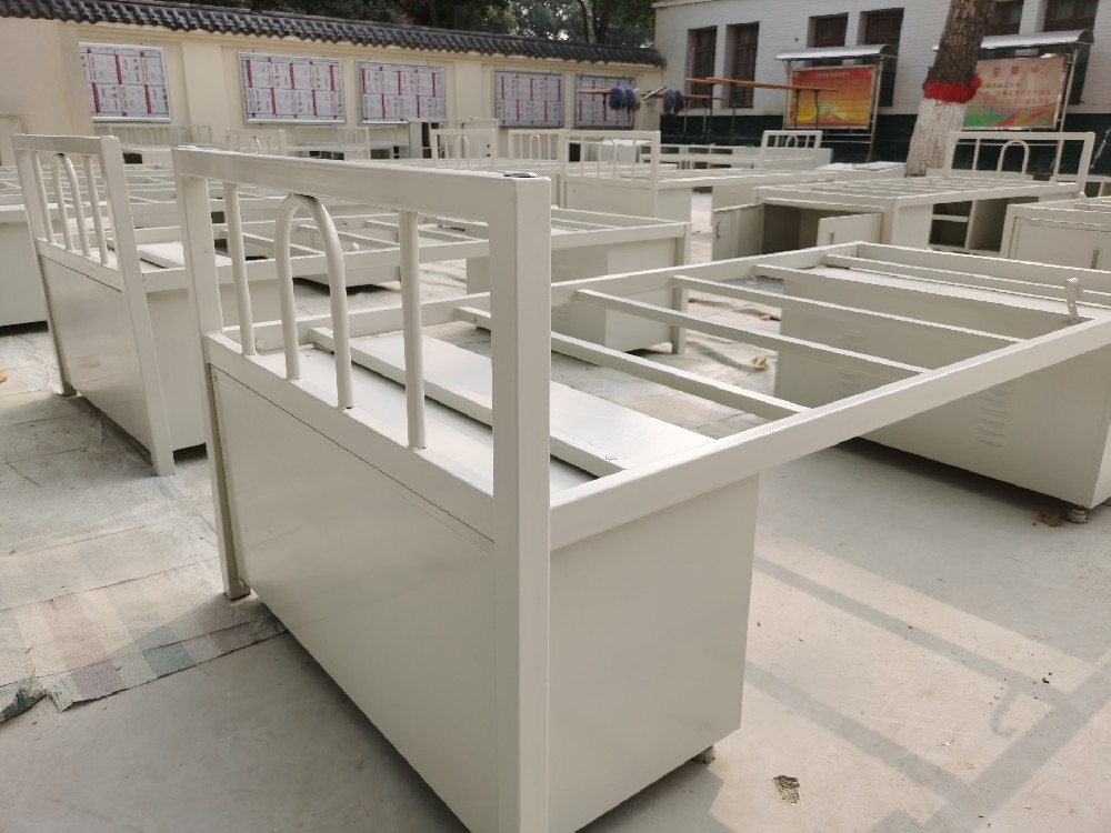 幼儿园翻新之。捍妓嵬庥么牌岬挠攀朴胗τ