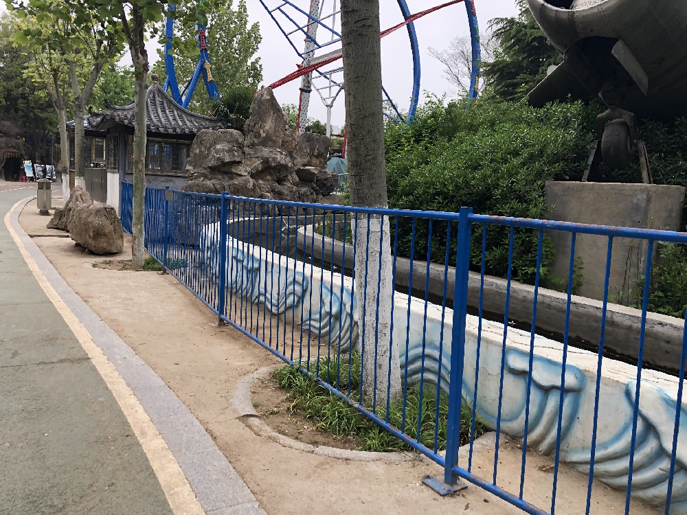 金属护栏刷新维护新方案：醇酸底漆，打造坚固耐用基础