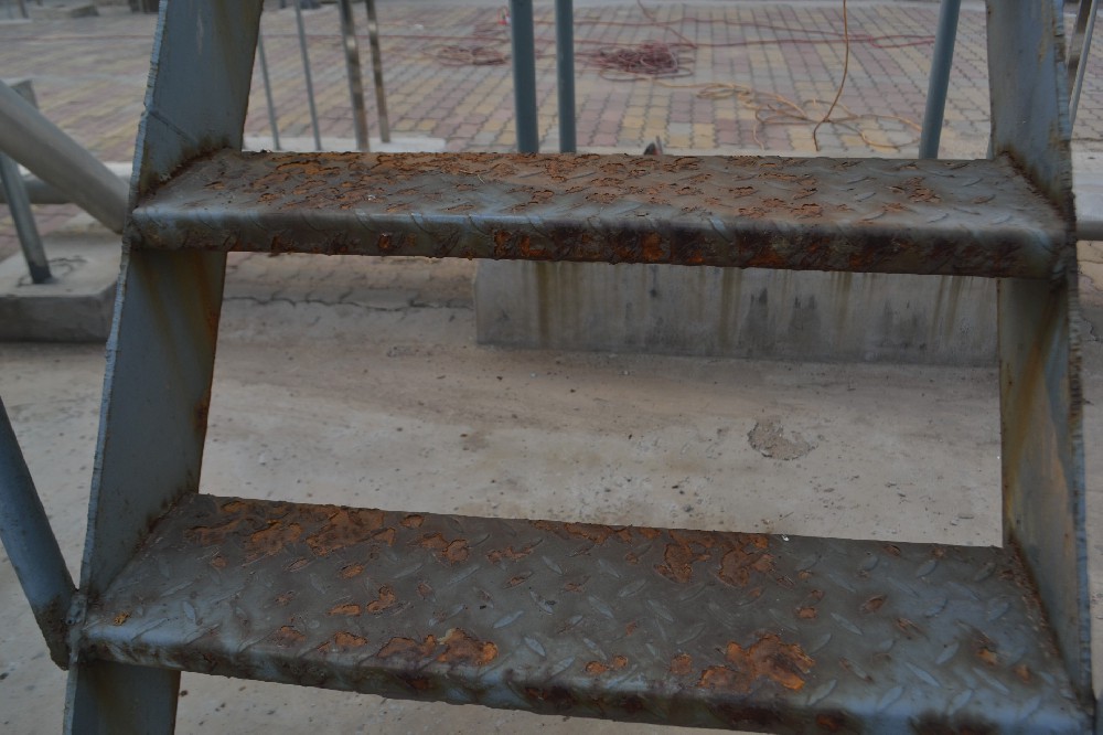 船舶内部维护的理想选择：高性能醇酸磁漆的探索