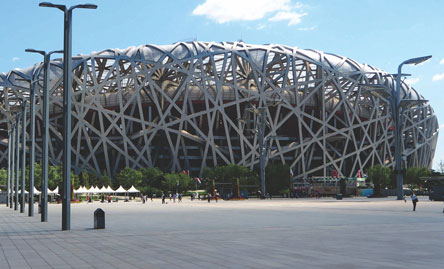 场馆焕新，赛事添彩：揭秘国际赛事场馆刷新维护的醇酸调和漆方案