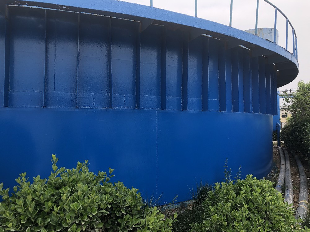 建筑外墙，焕然一新：揭秘适合建筑外墙刷新的醇酸底漆力量